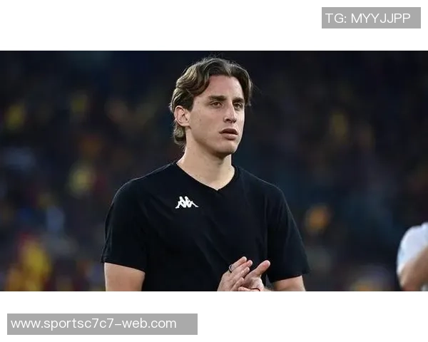 斯基拉报道多队争抢博维免签机会罗马将与其解约 斯基拉报道多队争抢博维免签机会罗马将与其解约