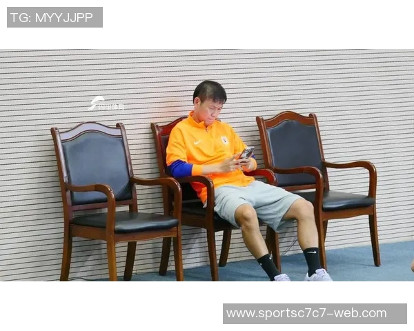 韩鹏谈球队现状:小将需通过训练争取上场机会泽卡高准翼暂无法参赛 韩鹏谈球队现状:小将需通过训练争取上场机会泽卡高准翼暂无法参赛