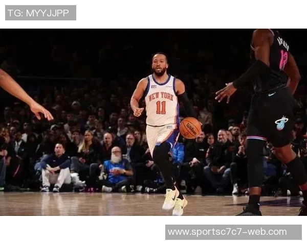 鲍威尔称韦尔如同2K游戏接管模式的能量条始终保持巅峰状态 鲍威尔称韦尔如同2K游戏接管模式的能量条始终保持巅峰状态